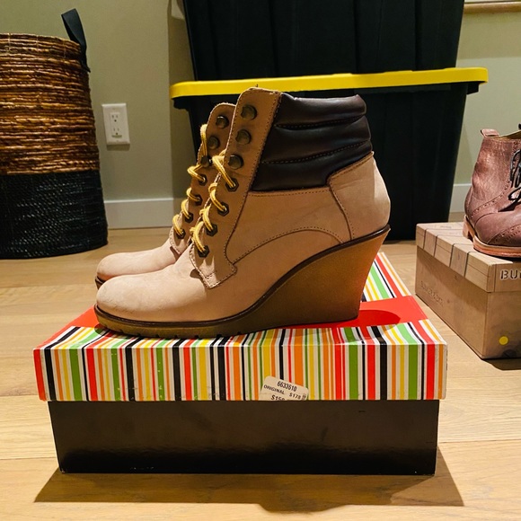 BFCM price drop - Ankle Platform Boots - Picture 3 of 6